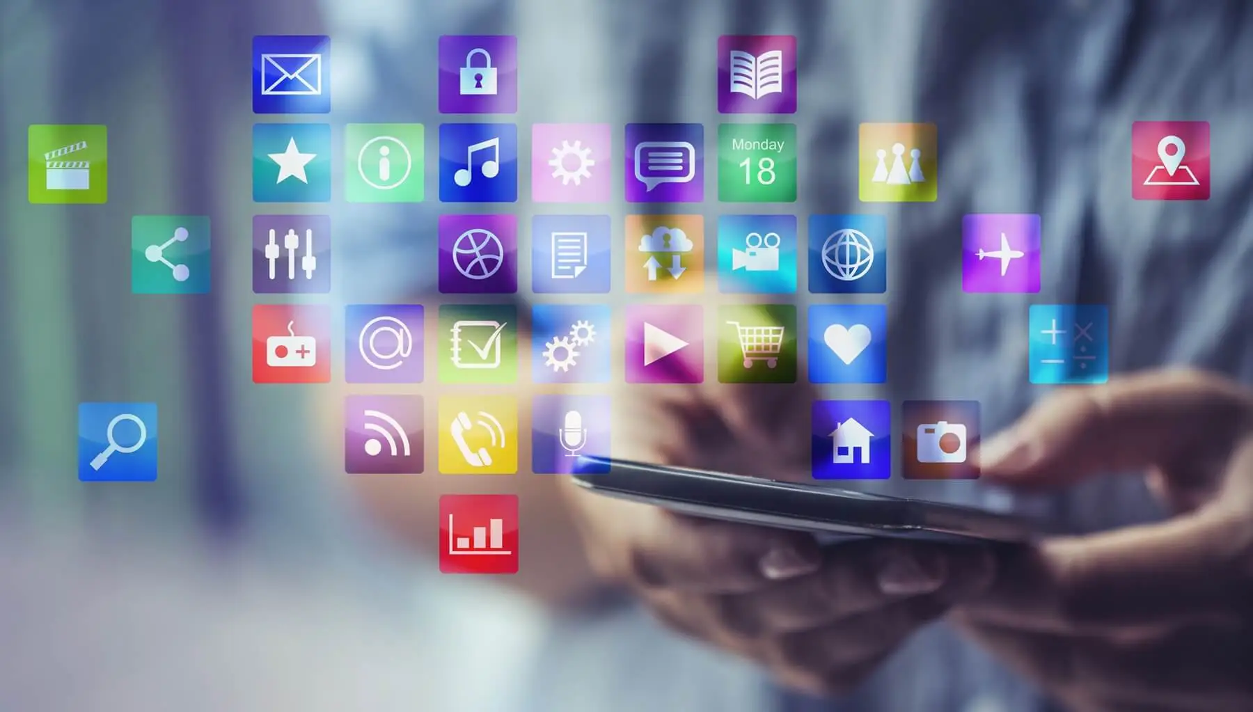 Visualisierung digitaler Kundenkommunikation über Smartphone mit Symbolen für Messaging via WhatsApp Sicherheit und mobile Services